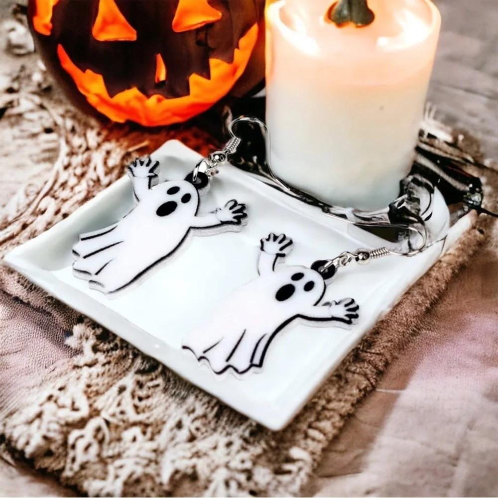 Ghost Dangle Earrings – Spooky & Cute Halloween Jewelry I NWT